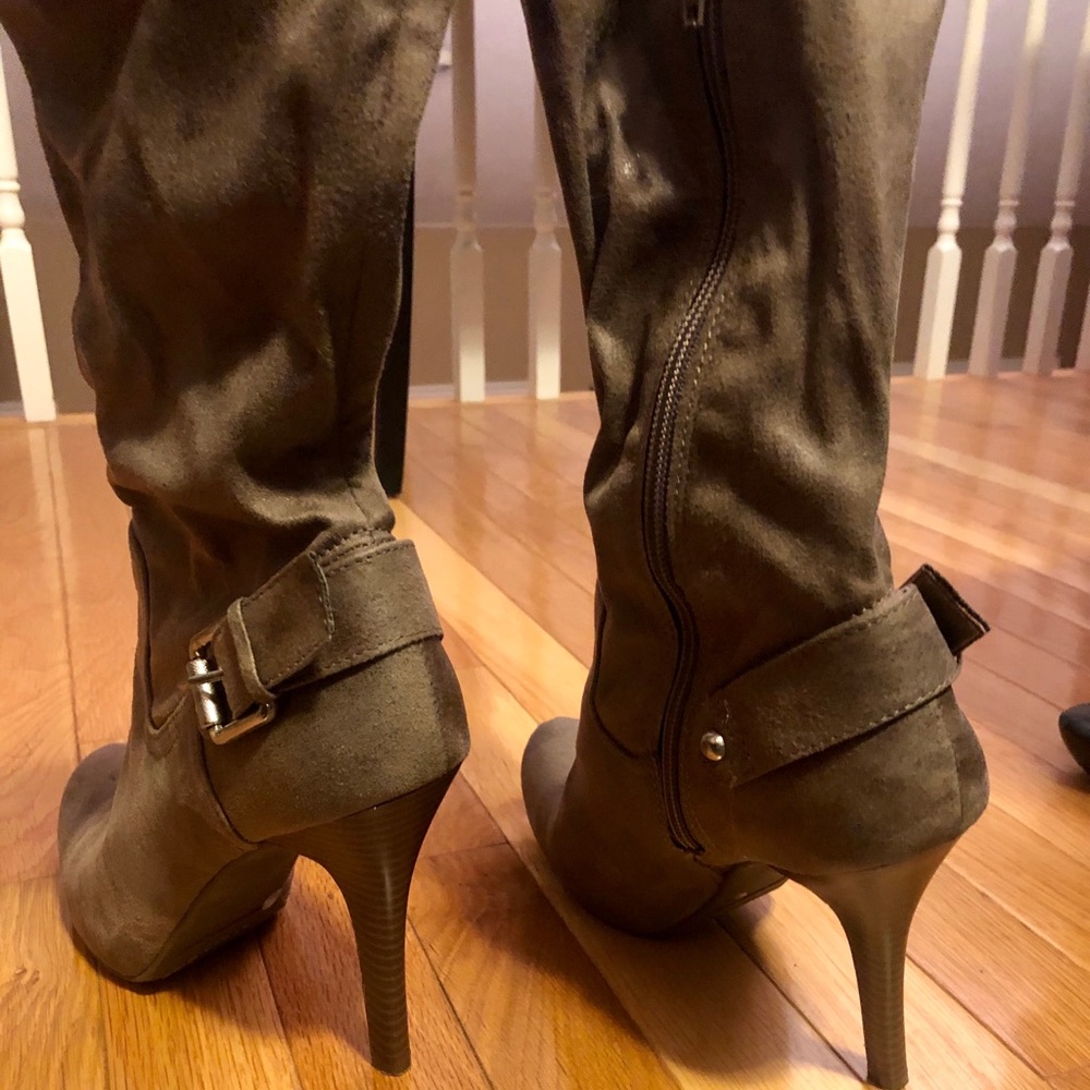 BCBGeneration Tall Boot - Picture 5 of 7